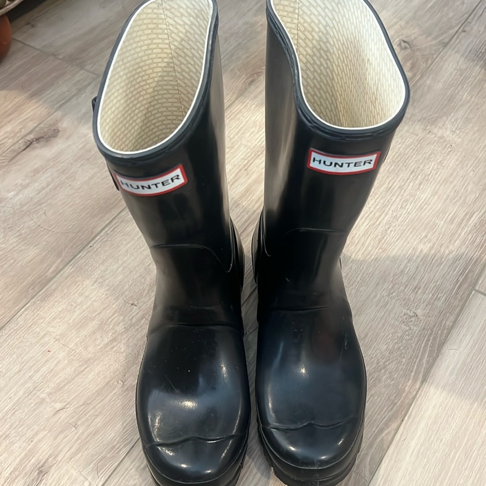 Hunter Original Gloss Women's Black Short Rain Boots - Picture 6 of 10